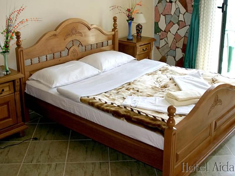 Apartmani Aida Ulcinj Buitenkant foto