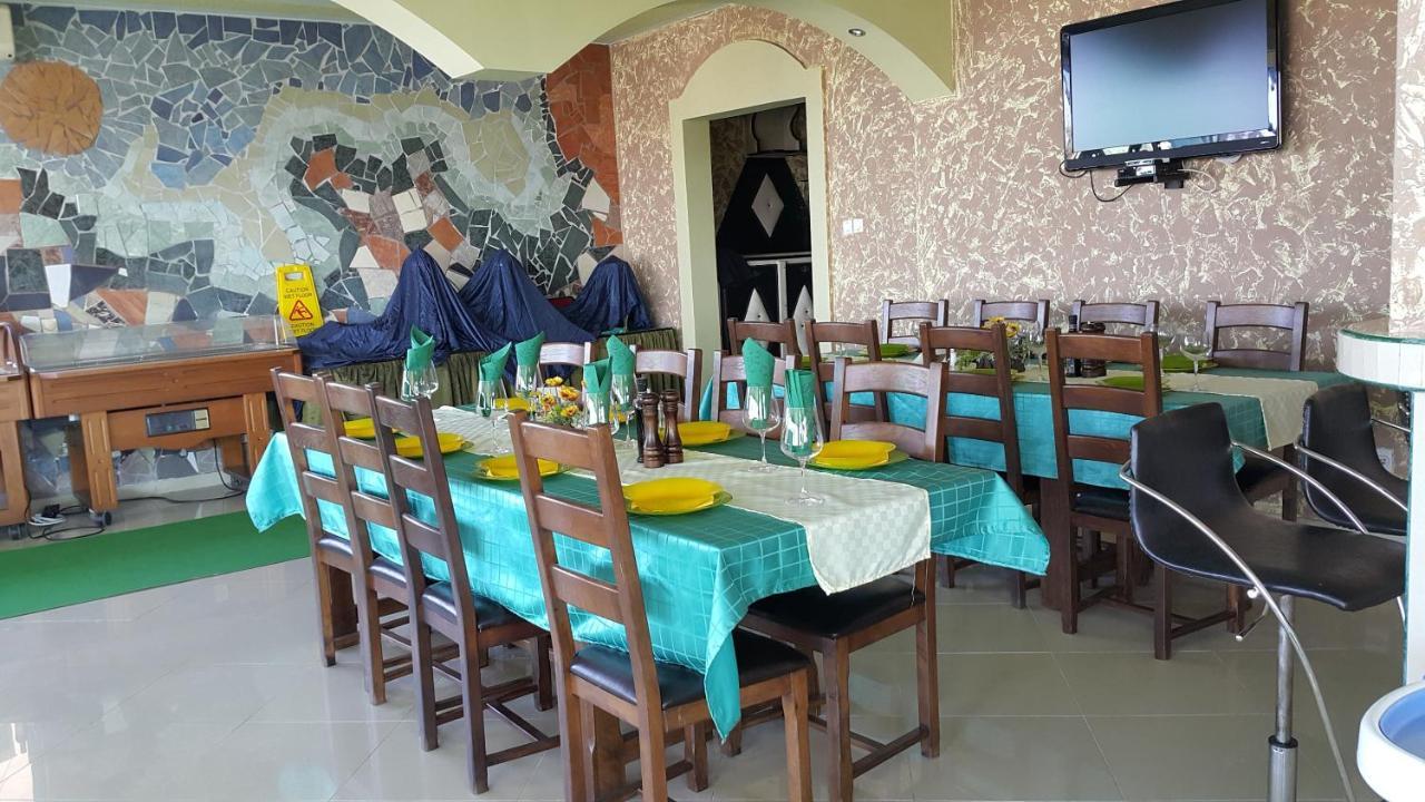 Apartmani Aida Ulcinj Buitenkant foto