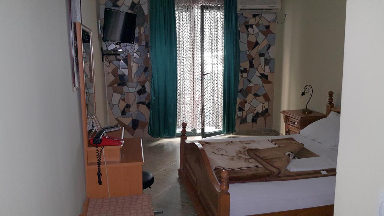 Apartmani Aida Ulcinj Buitenkant foto